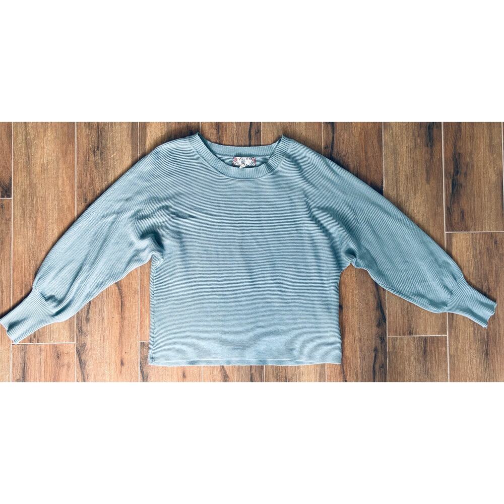Pink Rose Sweater Large Blue